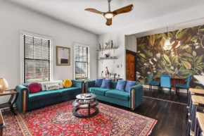 Stylish 2-Bedroom Apartment in Garden District